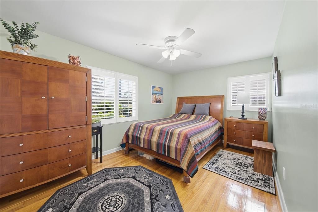 Active With Contract: $440,000 (3 beds, 2 baths, 1504 Square Feet)