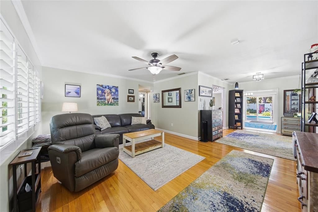 Active With Contract: $440,000 (3 beds, 2 baths, 1504 Square Feet)