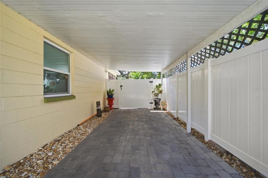 Active With Contract: $440,000 (3 beds, 2 baths, 1504 Square Feet)