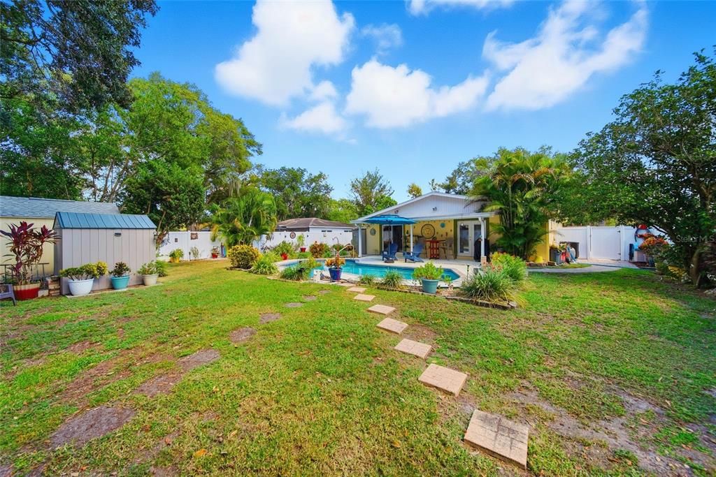 Active With Contract: $440,000 (3 beds, 2 baths, 1504 Square Feet)