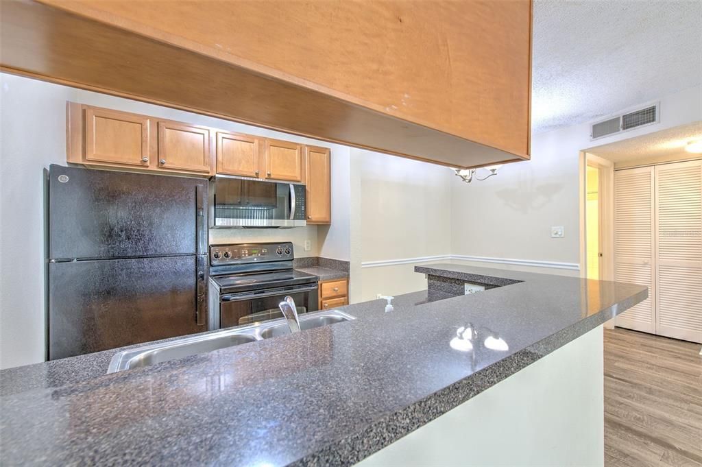 En Renta: $1,299 (1 camas, 1 baños, 598 Pies cuadrados)