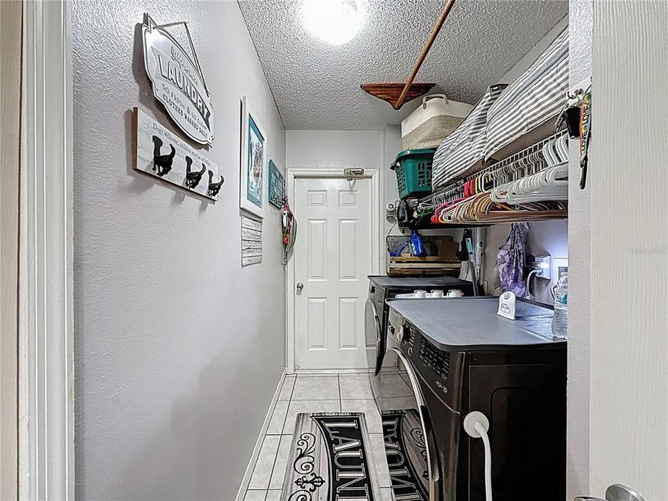 For Sale: $358,000 (3 beds, 2 baths, 1384 Square Feet)