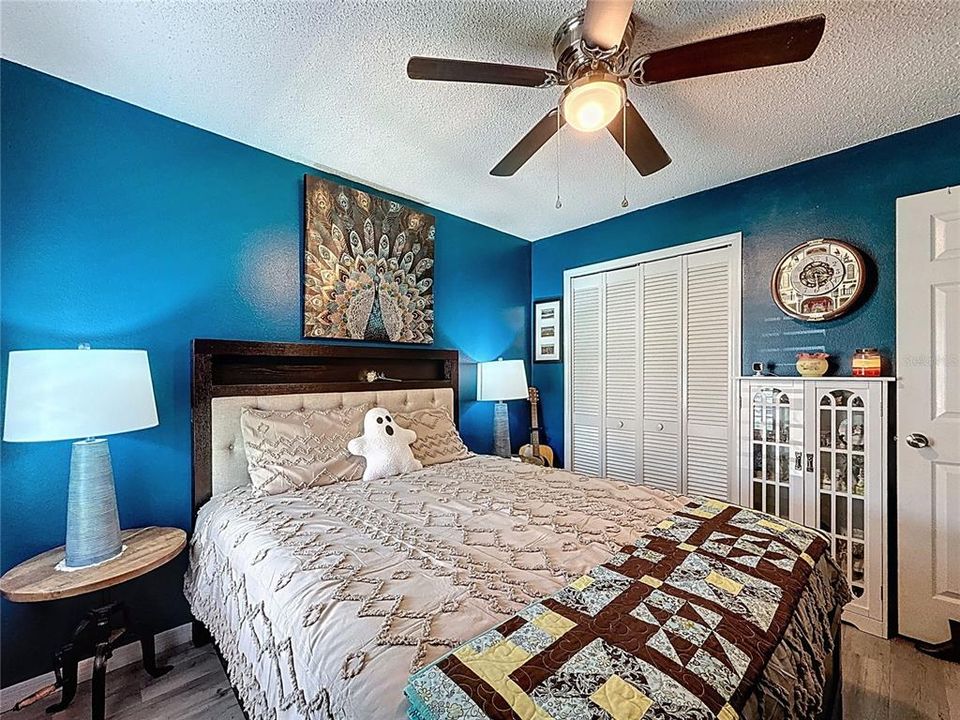 For Sale: $358,000 (3 beds, 2 baths, 1384 Square Feet)