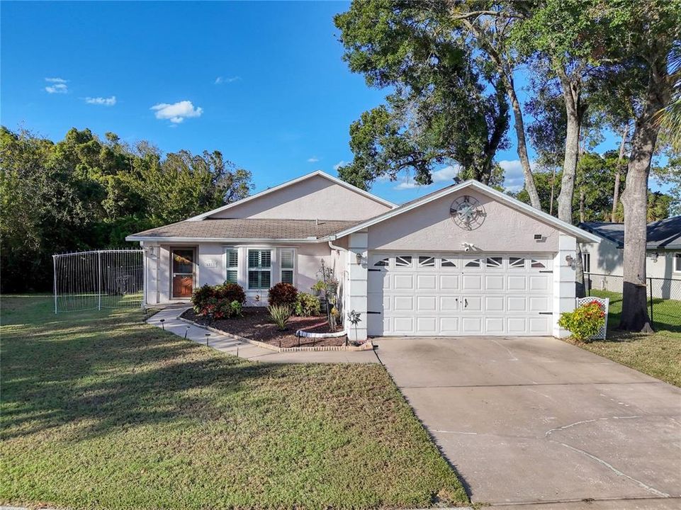 For Sale: $358,000 (3 beds, 2 baths, 1384 Square Feet)