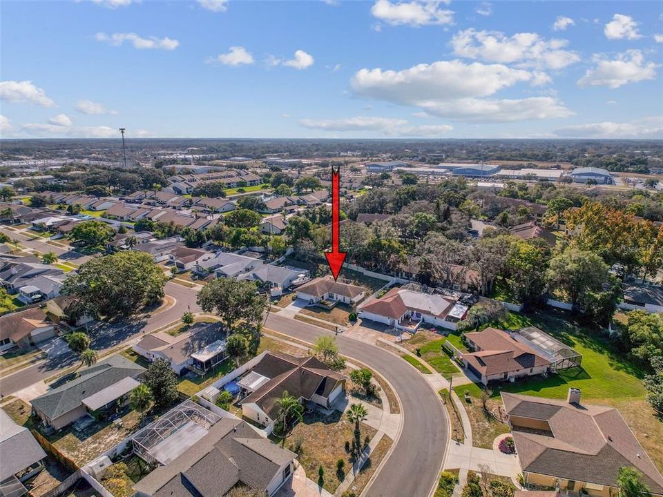 合同活跃: $279,000 (2 贝兹, 2 浴室, 1416 平方英尺)