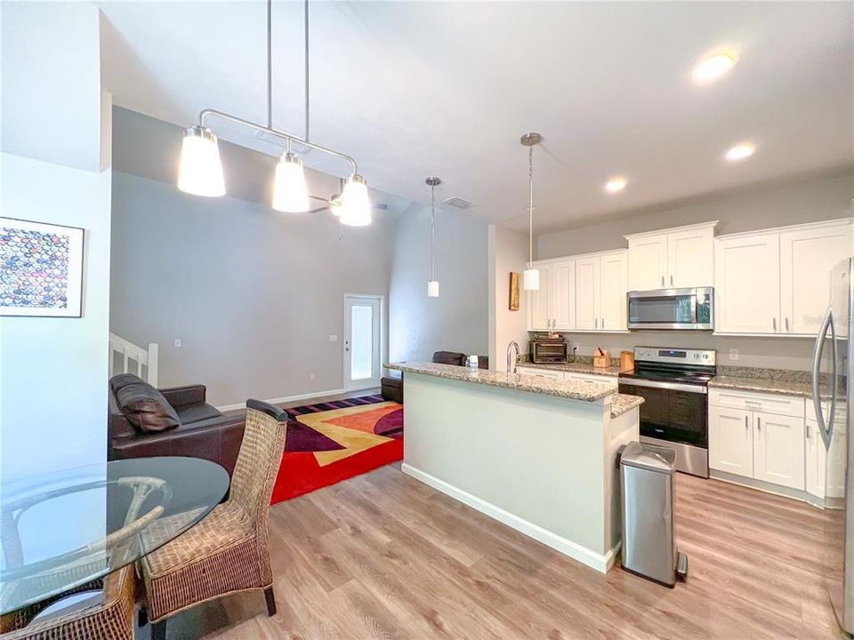 В аренду: $2,000 (2 спален, 2 ванн, 1371 Квадратных фут)