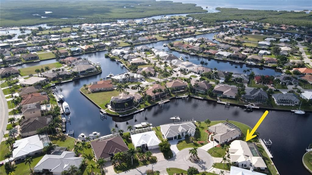 合同活跃: $669,000 (3 贝兹, 2 浴室, 2123 平方英尺)