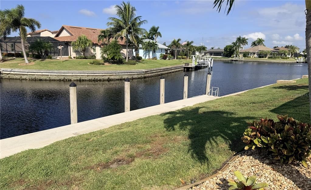 合同活跃: $669,000 (3 贝兹, 2 浴室, 2123 平方英尺)