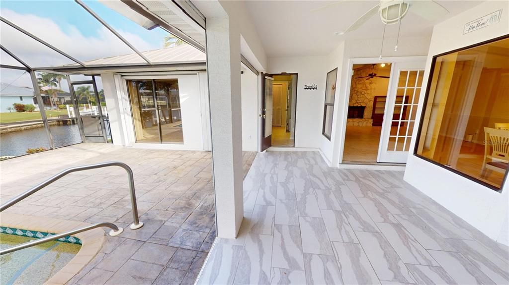 合同活跃: $669,000 (3 贝兹, 2 浴室, 2123 平方英尺)