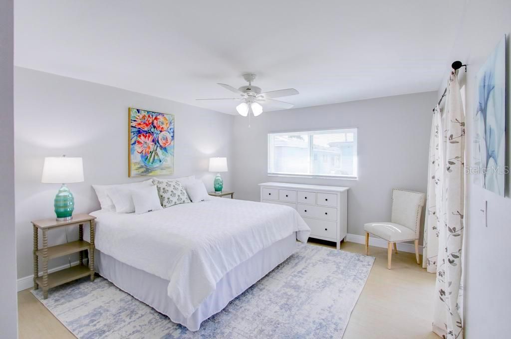 En Venta: $228,900 (2 camas, 2 baños, 1260 Pies cuadrados)