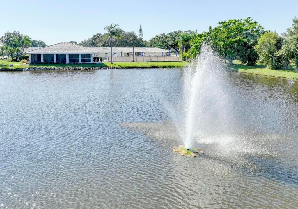 En Venta: $228,900 (2 camas, 2 baños, 1260 Pies cuadrados)