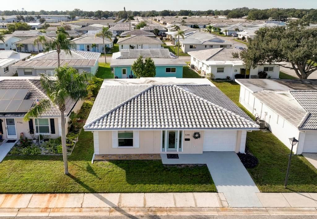 En Venta: $228,900 (2 camas, 2 baños, 1260 Pies cuadrados)