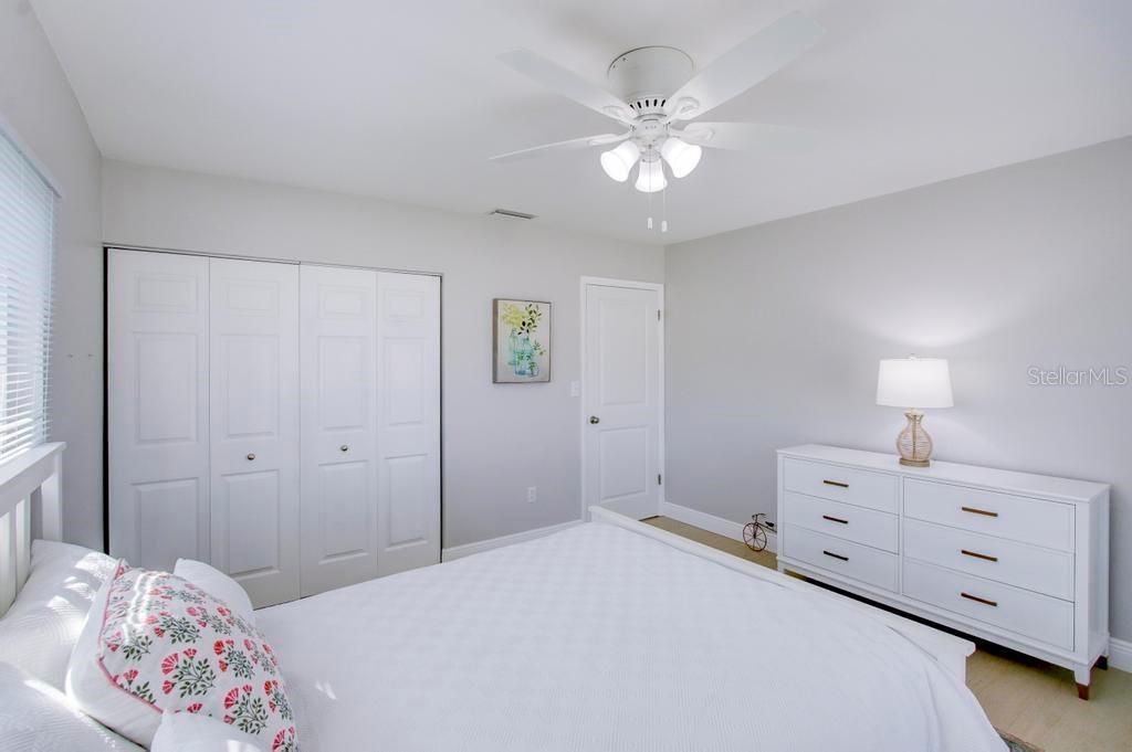 En Venta: $228,900 (2 camas, 2 baños, 1260 Pies cuadrados)