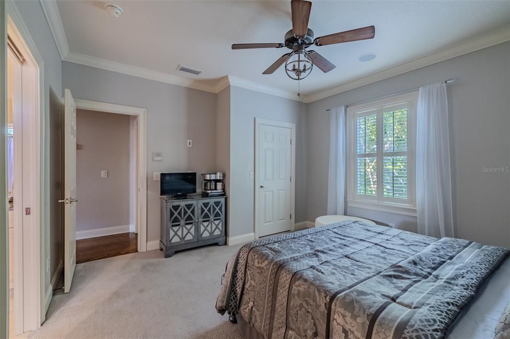 На продажу: $1,499,000 (5 спален, 5 ванн, 5563 Квадратных фут)