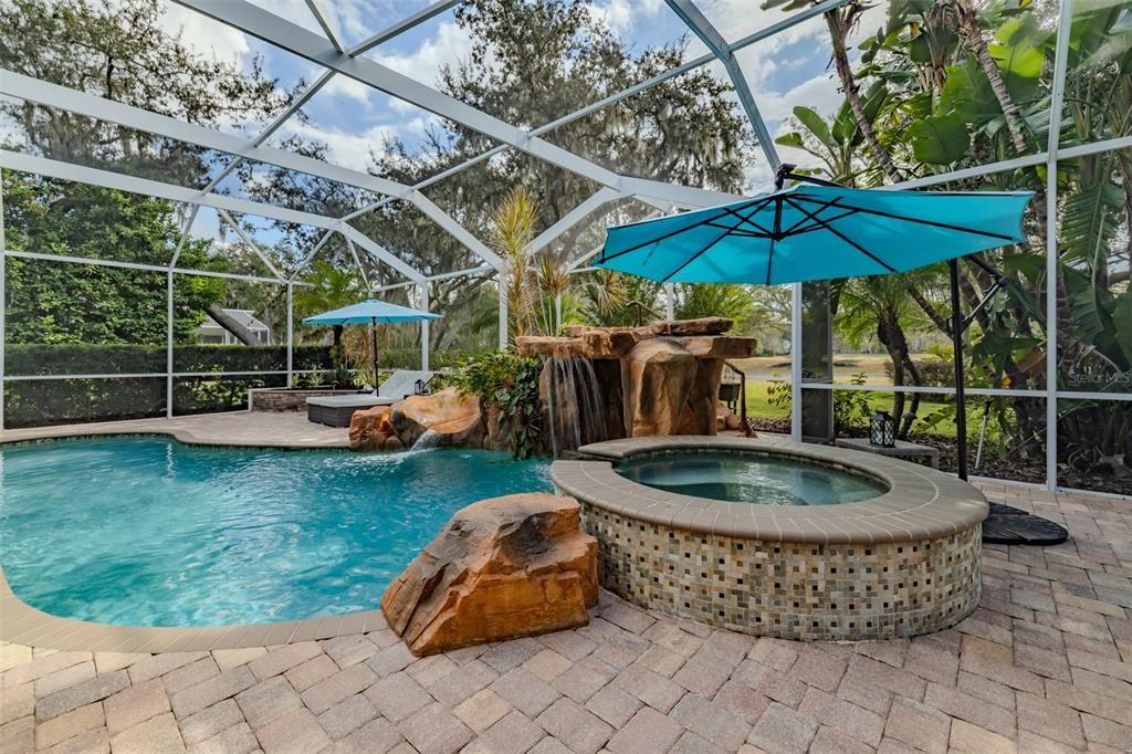 На продажу: $1,499,000 (5 спален, 5 ванн, 5563 Квадратных фут)