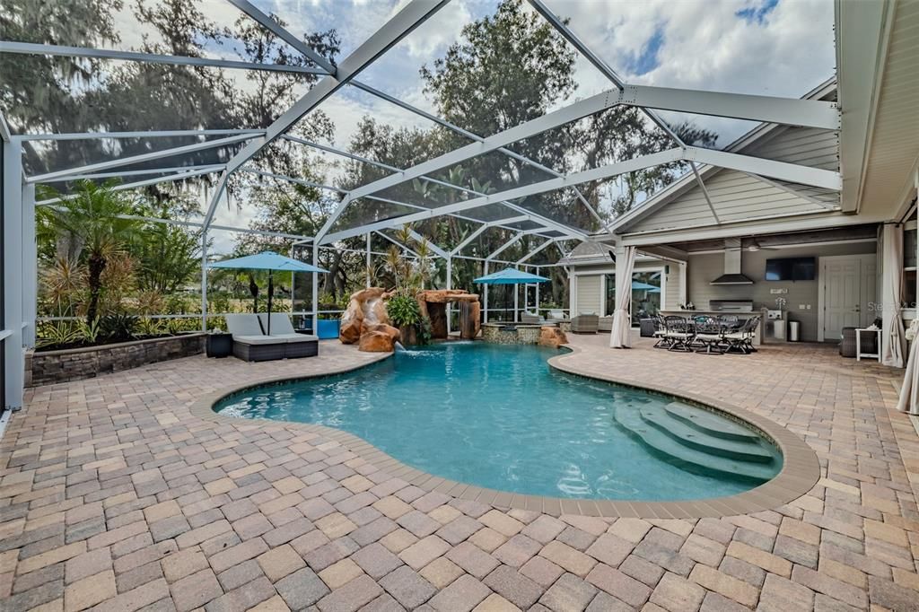 На продажу: $1,499,000 (5 спален, 5 ванн, 5563 Квадратных фут)