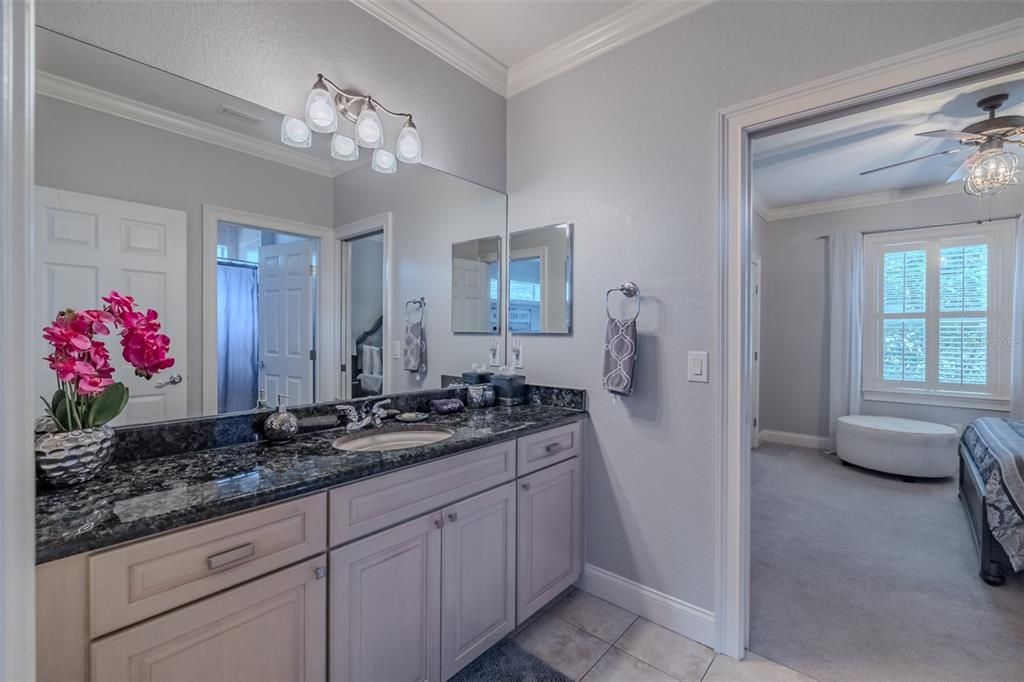 На продажу: $1,499,000 (5 спален, 5 ванн, 5563 Квадратных фут)