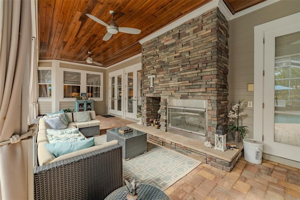 На продажу: $1,499,000 (5 спален, 5 ванн, 5563 Квадратных фут)