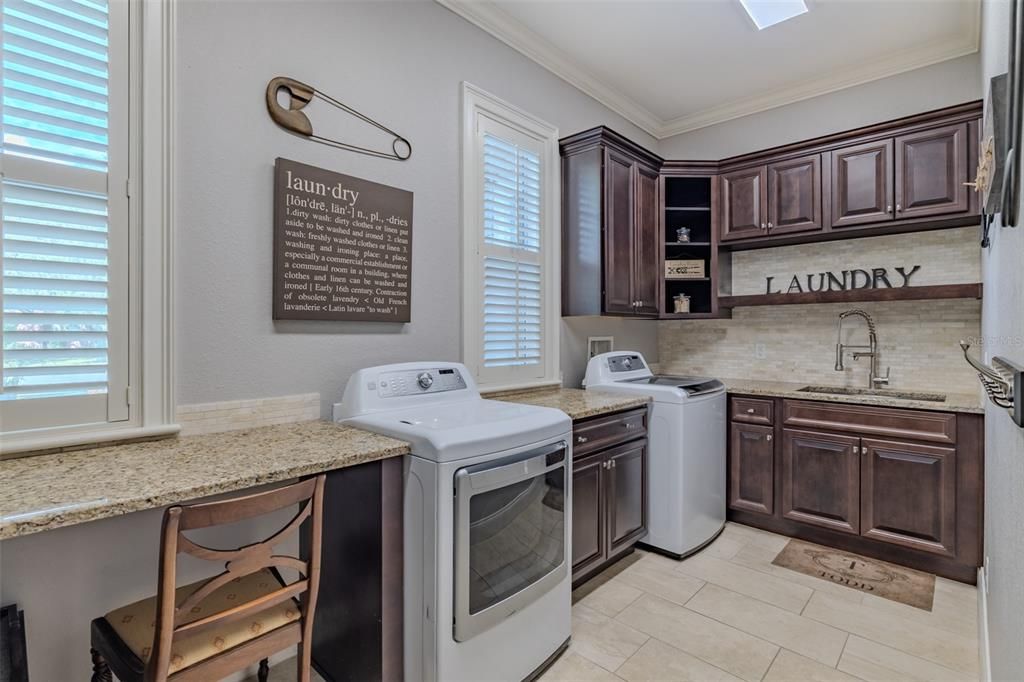 На продажу: $1,499,000 (5 спален, 5 ванн, 5563 Квадратных фут)