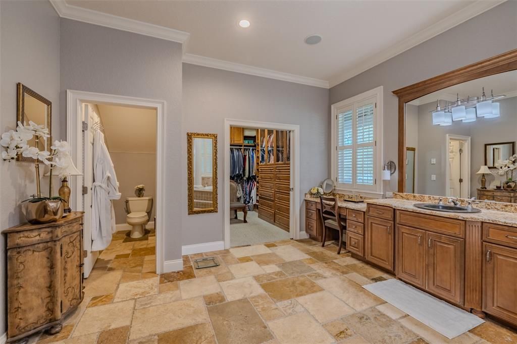 На продажу: $1,499,000 (5 спален, 5 ванн, 5563 Квадратных фут)