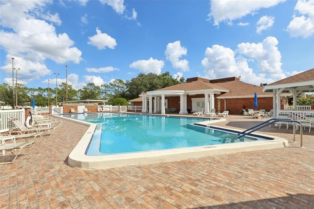 Active With Contract: $125,000 (2 beds, 2 baths, 1404 Square Feet)