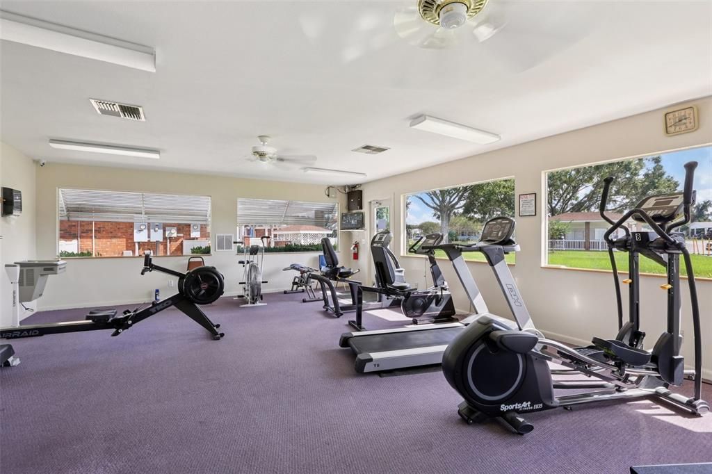 Active With Contract: $125,000 (2 beds, 2 baths, 1404 Square Feet)