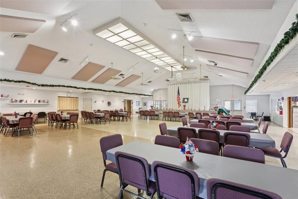 Active With Contract: $125,000 (2 beds, 2 baths, 1404 Square Feet)