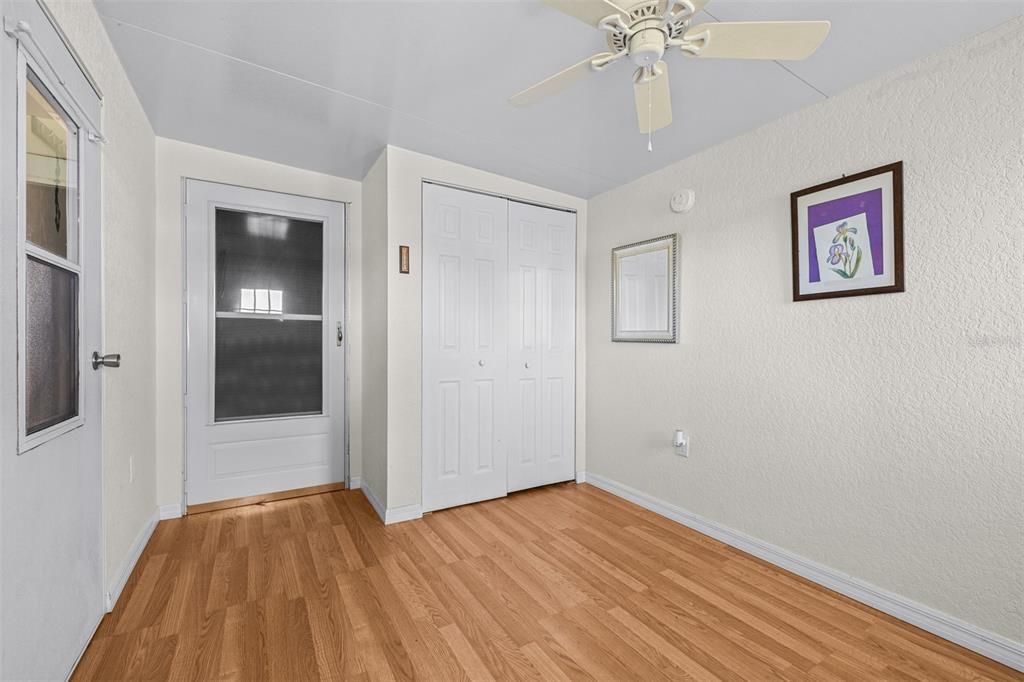 En Venta: $155,000 (3 camas, 2 baños, 781 Pies cuadrados)