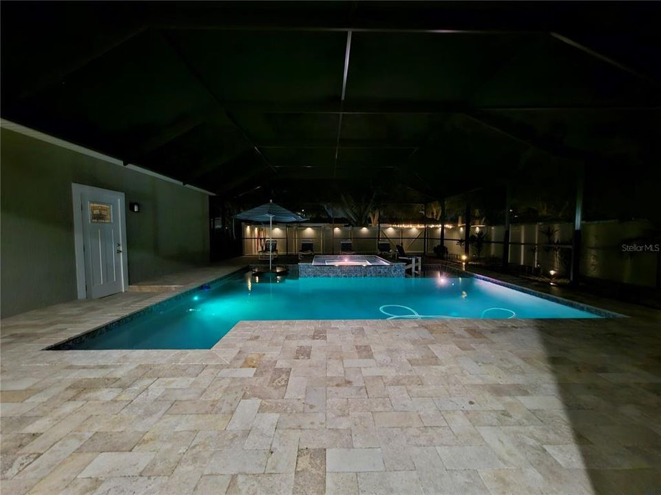 Activo con contrato: $691,500 (4 camas, 3 baños, 2346 Pies cuadrados)