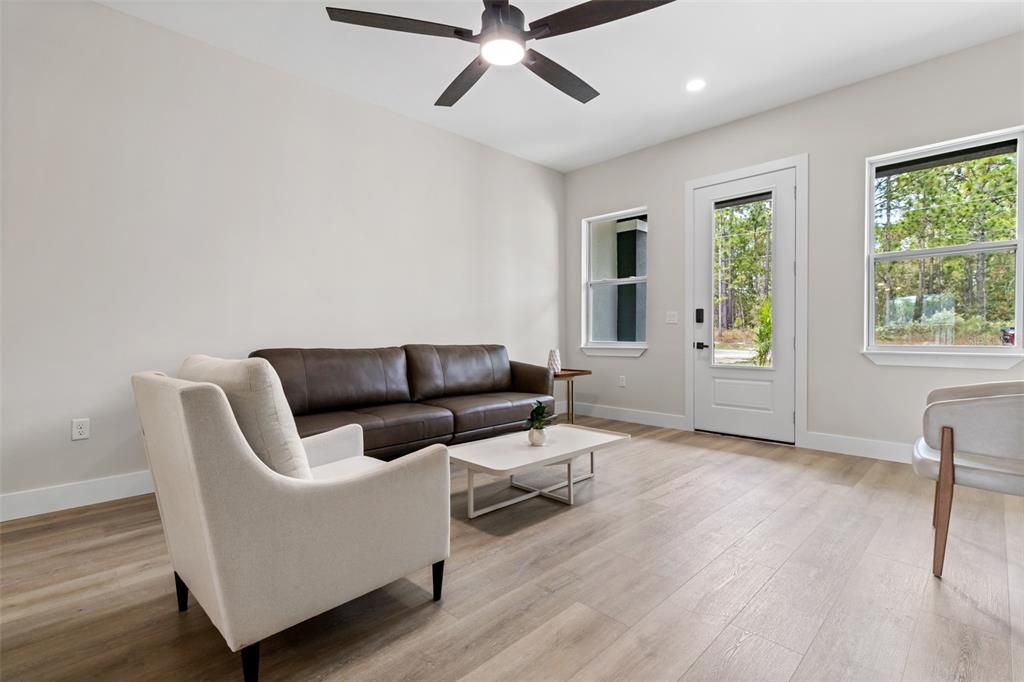 For Sale: $549,900 (6 beds, 0 baths, 3340 Square Feet)