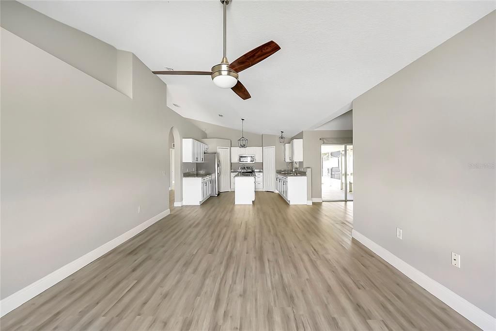 For Sale: $345,000 (4 beds, 2 baths, 2088 Square Feet)