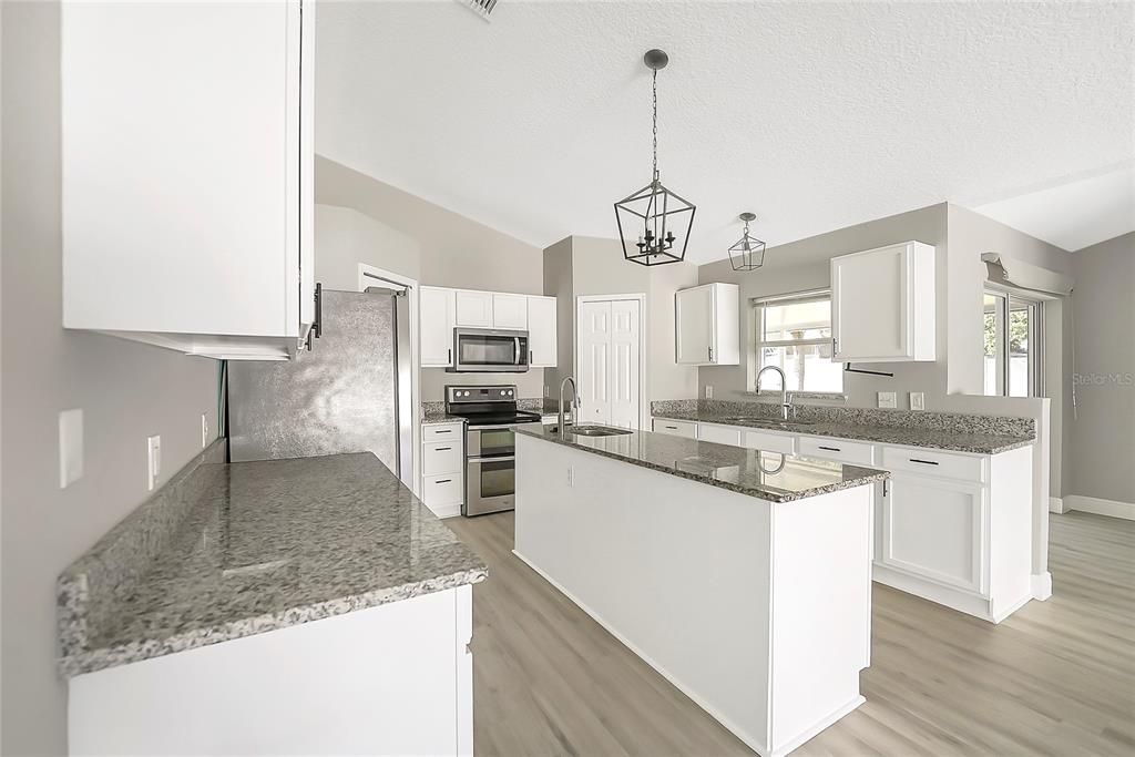 For Sale: $345,000 (4 beds, 2 baths, 2088 Square Feet)