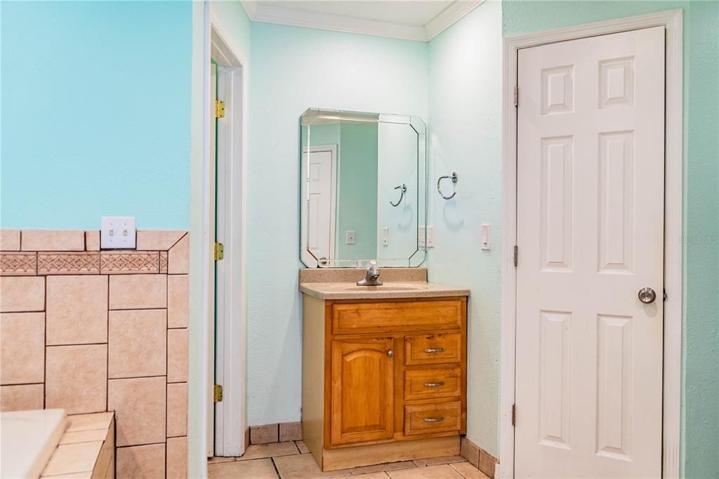 En Venta: $369,900 (3 camas, 2 baños, 1444 Pies cuadrados)