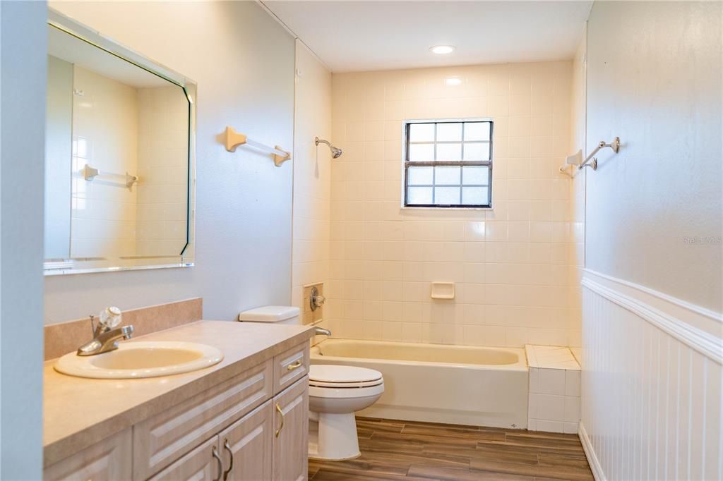 En Venta: $369,900 (3 camas, 2 baños, 1444 Pies cuadrados)