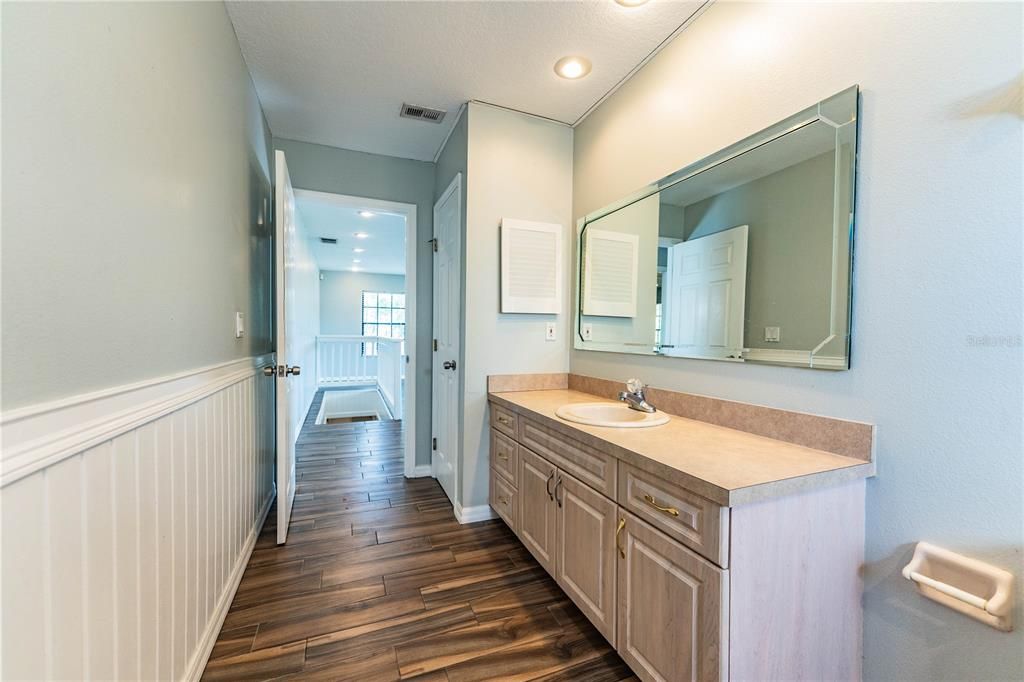 En Venta: $369,900 (3 camas, 2 baños, 1444 Pies cuadrados)