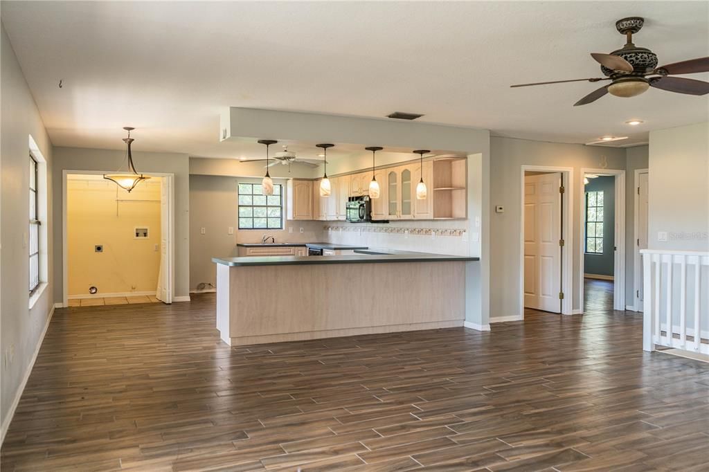 En Venta: $369,900 (3 camas, 2 baños, 1444 Pies cuadrados)