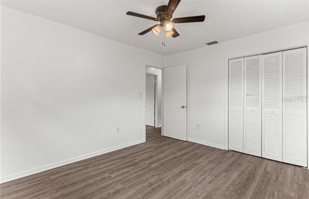 На продажу: $234,900 (3 спален, 2 ванн, 1744 Квадратных фут)