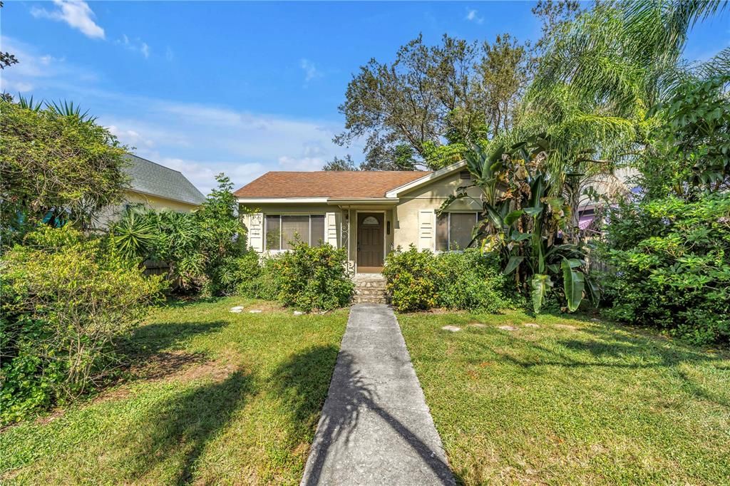 Recently Sold: $469,900 (3 beds, 2 baths, 1338 Square Feet)
