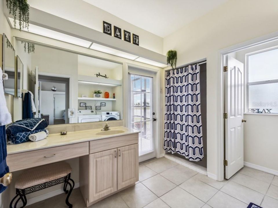 For Sale: $649,000 (4 beds, 3 baths, 2474 Square Feet)