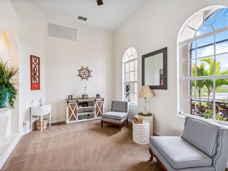 For Sale: $649,000 (4 beds, 3 baths, 2474 Square Feet)