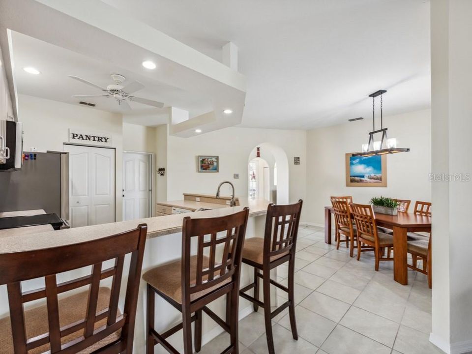 For Sale: $649,000 (4 beds, 3 baths, 2474 Square Feet)