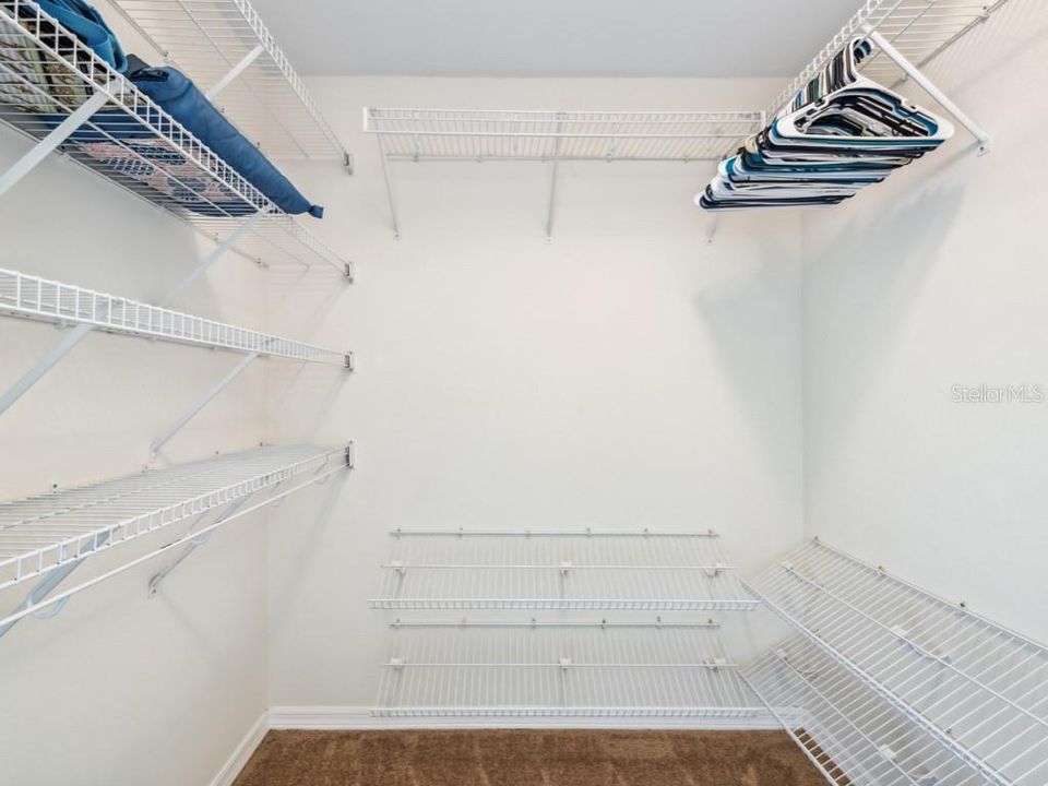 For Sale: $649,000 (4 beds, 3 baths, 2474 Square Feet)