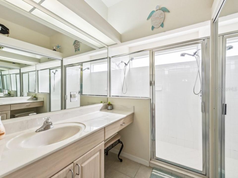 For Sale: $649,000 (4 beds, 3 baths, 2474 Square Feet)