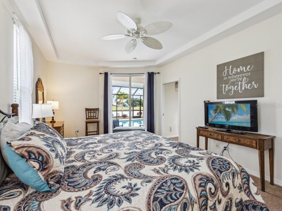 For Sale: $649,000 (4 beds, 3 baths, 2474 Square Feet)