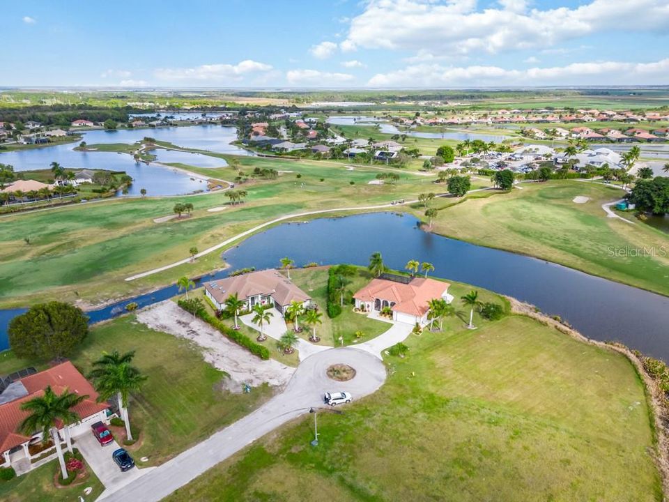 For Sale: $649,000 (4 beds, 3 baths, 2474 Square Feet)