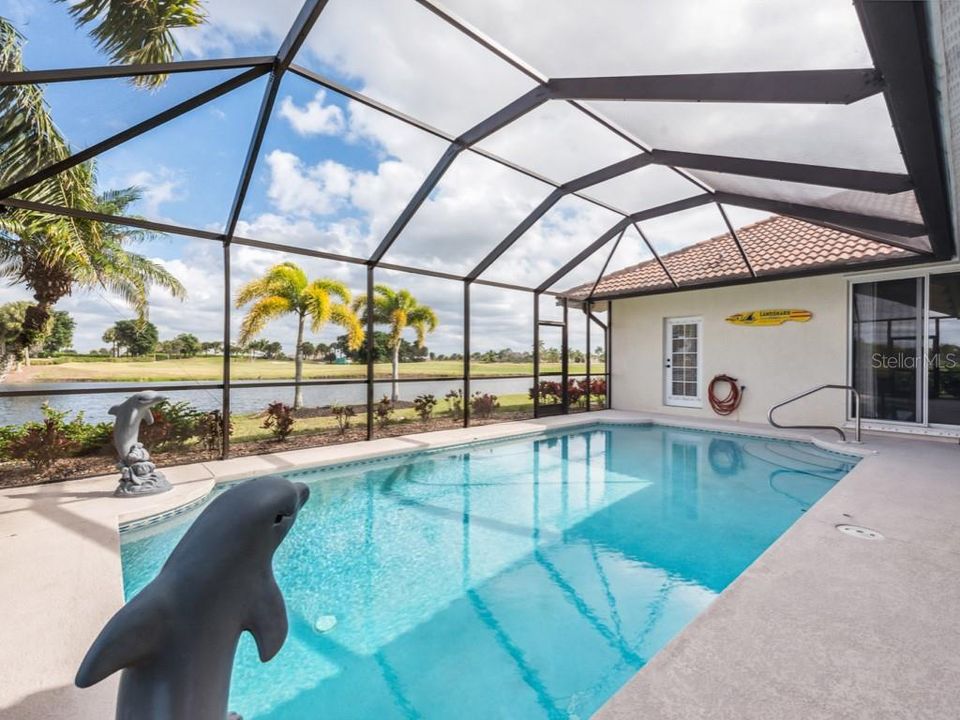 For Sale: $649,000 (4 beds, 3 baths, 2474 Square Feet)