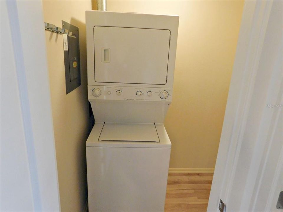 En Venta: $170,000 (2 camas, 2 baños, 1026 Pies cuadrados)