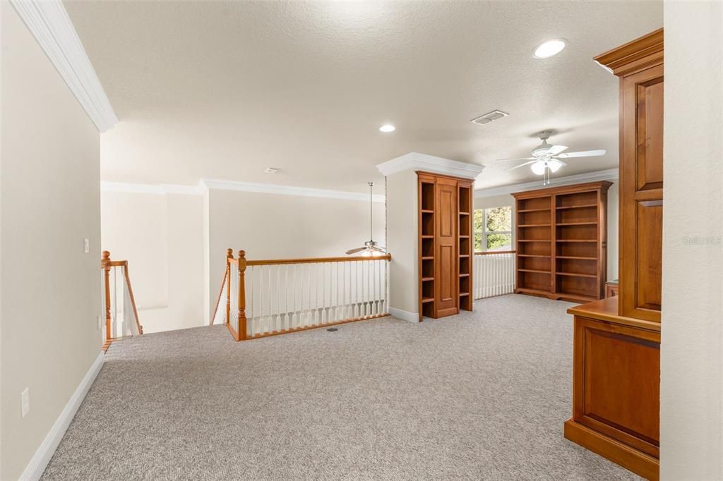 En Venta: $707,500 (4 camas, 2 baños, 3371 Pies cuadrados)