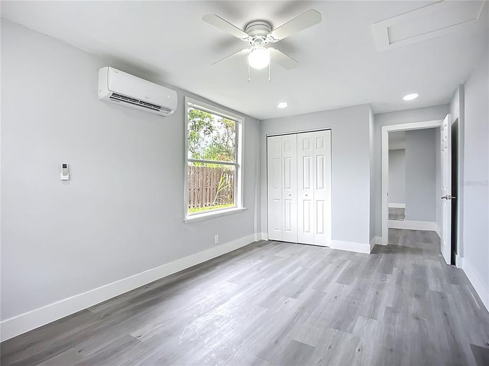 Под контрактом: $410,000 (3 спален, 0 ванн, 1410 Квадратных фут)