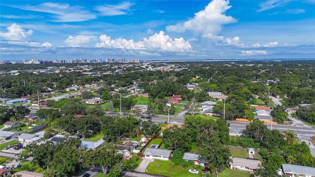 Под контрактом: $410,000 (3 спален, 0 ванн, 1410 Квадратных фут)